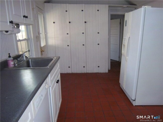 12 Bluff Rd W in Ledyard, CT - Building Photo - Building Photo