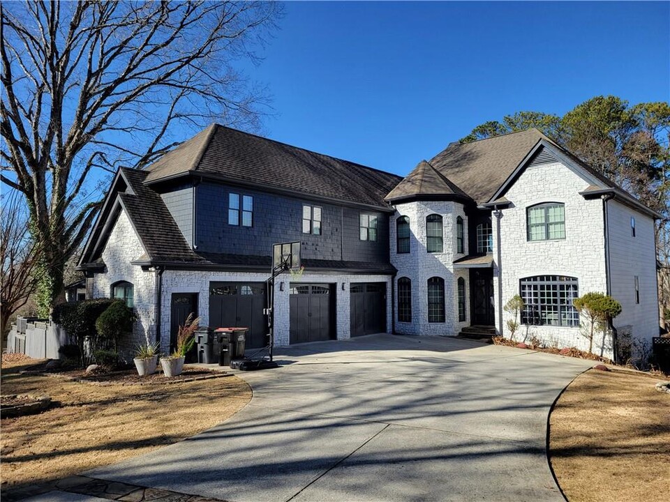 1599 Gaylor Cir SE in Smyrna, GA - Building Photo