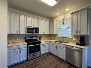 16100 S Great Oaks Dr in Round Rock, TX - Building Photo - Building Photo