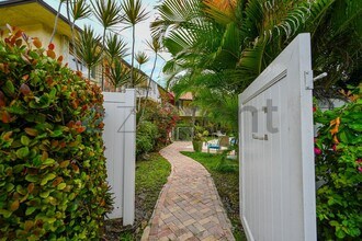 1250 Miami Rd in Fort Lauderdale, FL - Building Photo - Building Photo