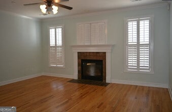 130 Adam Ridge Ln in Fayetteville, GA - Foto de edificio - Building Photo