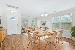 10411 Deer Branch in Missouri City, TX - Building Photo