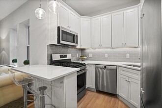 43 Anderson St, Unit 1 in Boston, MA - Building Photo - Building Photo