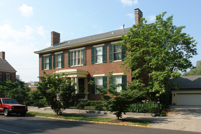 226 W 2nd St in Lexington, KY - Foto de edificio - Building Photo