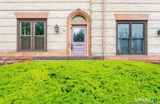 property at 71A Imlay St