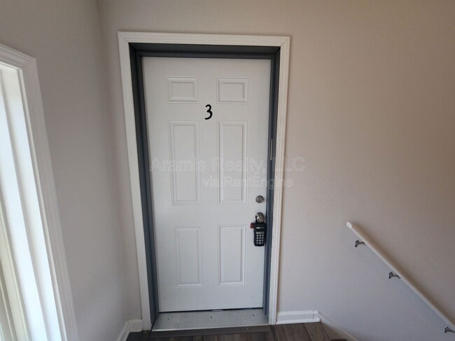 1651 Line Cir in Decatur, GA - Foto de edificio - Building Photo