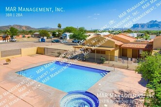 2292 N Ironwood Dr in Apache Junction, AZ - Foto de edificio - Building Photo