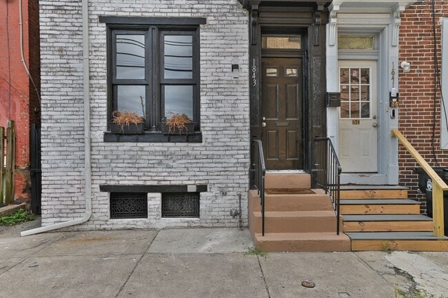 1843 Susquehanna St in Harrisburg, PA - Building Photo - Building Photo