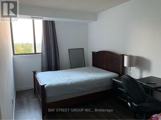 55-555 Bamburgh Cir in Toronto, ON - Building Photo - Building Photo