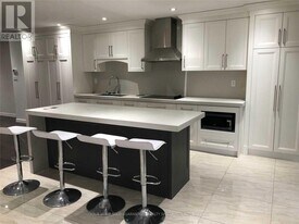 40 Seamist Crescent in Toronto, ON - Building Photo