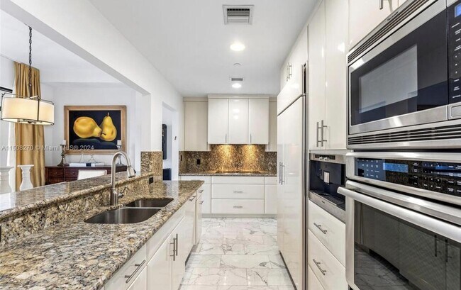 200 E Palmetto Park Rd in Boca Raton, FL - Building Photo - Building Photo