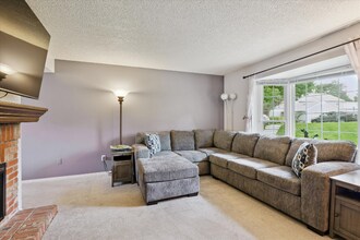 2433 E Fremont Ct in Centennial, CO - Building Photo - Building Photo