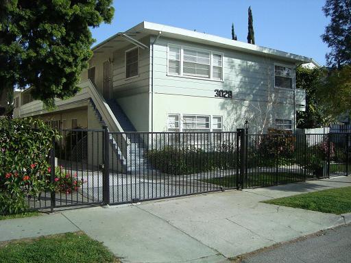 3028 Livonia Ave, Unit 8 in Los Angeles, CA - Building Photo - Building Photo