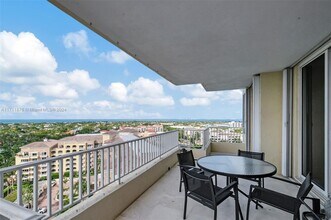 789 Crandon Blvd in Key Biscayne, FL - Building Photo - Building Photo