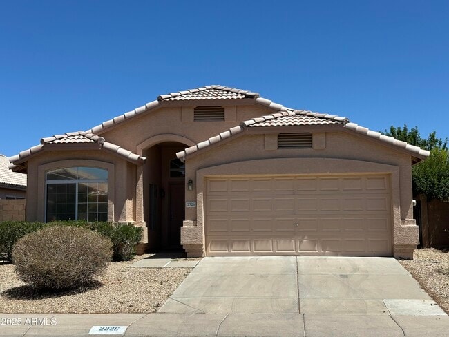 property at 2326 E Aire Libre Ave