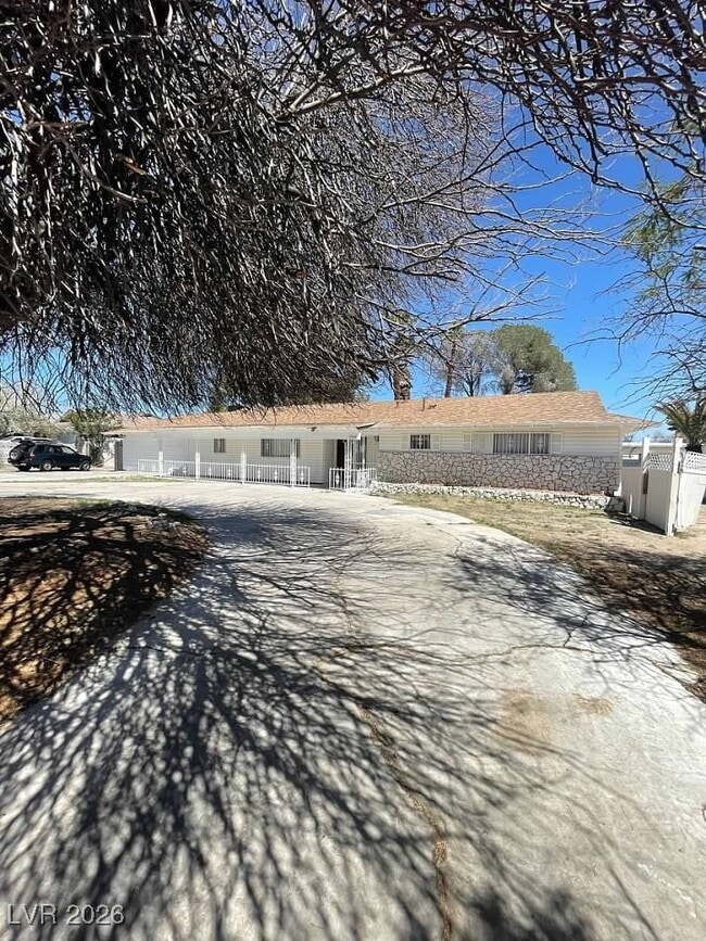 4560 Rancho Hills Dr in Las Vegas, NV - Building Photo - Building Photo