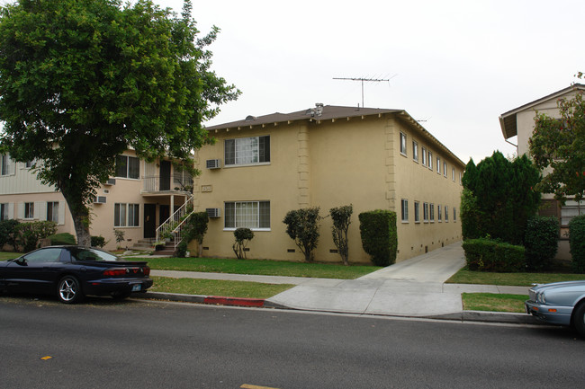 304 E Maple St in Glendale, CA - Building Photo - Building Photo