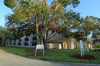 Drexel House Apartments in West Palm Beach, FL - Building Photo - Building Photo