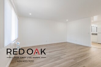 3815 Baldwin Ave in El Monte, CA - Foto de edificio - Building Photo