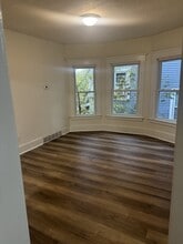 606 Summit Ave, Unit Unit 2 in Syracuse, NY - Foto de edificio - Building Photo