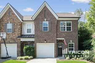 311 Woodfern Ct in Mount Juliet, TN - Building Photo