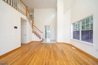 2301 Vroom Dr in Bridgewater, NJ - Building Photo - Building Photo
