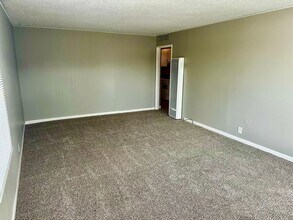 210 Jackson St in Taft, CA - Building Photo - Building Photo