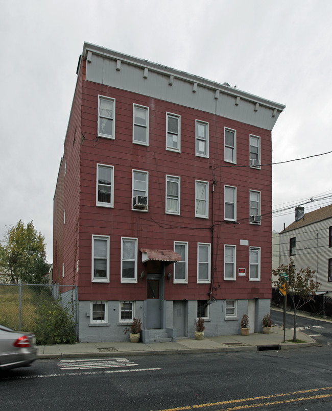 154 Academy St in Jersey City, NJ - Building Photo - Building Photo