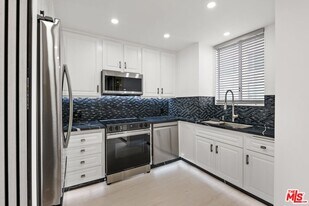 10747 Wilshire Blvd in Los Angeles, CA - Building Photo