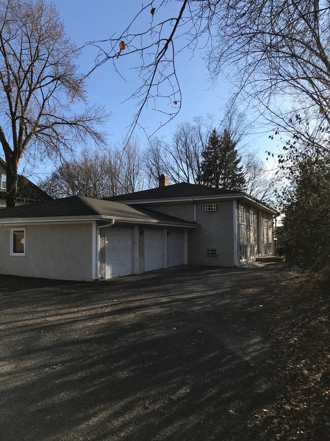 510 Wayzata Blvd E, Unit 1