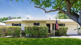 4455 Greenland Dr in Mesquite, TX - Building Photo