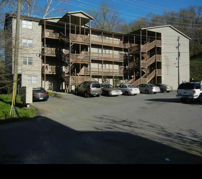 Brook Creek Apartments