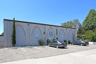 Casa La Paz on Silver in Albuquerque, NM - Building Photo - Primary Photo