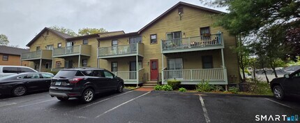 365 Glendale Ave in Bridgeport, CT - Building Photo - Building Photo