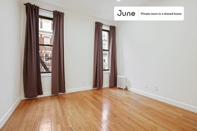 Room in Shared 4 bed/1 bath home in New York, NY - Building Photo - Building Photo
