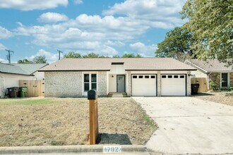 1702 Wagon Gap Dr in Round Rock, TX - Building Photo - Building Photo