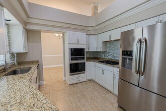 1326 SW Briarwood Dr in Port St. Lucie, FL - Building Photo - Building Photo