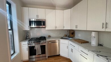1802 N Spaulding Ave in Chicago, IL - Building Photo - Building Photo