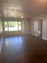 2213 SE Dewey Ave in Bartlesville, OK - Building Photo - Building Photo