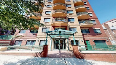 The Regency in Jamaica, NY - Foto de edificio - Building Photo