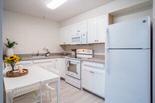 Helios in Berkeley, CA - Building Photo