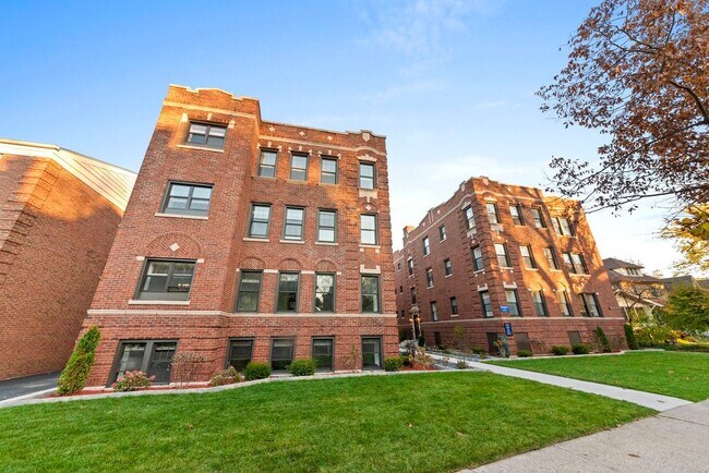 property at 1133 Oak Ave