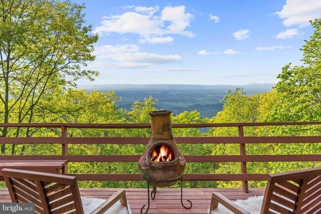 116 Mossy Rock Ln in Linden, VA - Building Photo - Building Photo