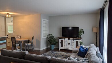 2572 Elvin Ave in Colorado Springs, CO - Building Photo - Building Photo