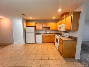 4780 Oakland Dr in Pensacola, FL - Building Photo - Building Photo