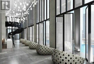 1-901 Yorkville Ave in Toronto, ON - Building Photo - Building Photo
