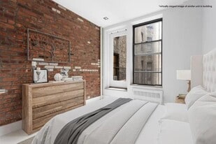 200 Stanton St, Unit A in New York, NY - Building Photo