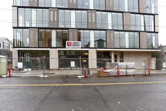 Oliver Apartments in Portland, OR - Building Photo - Building Photo