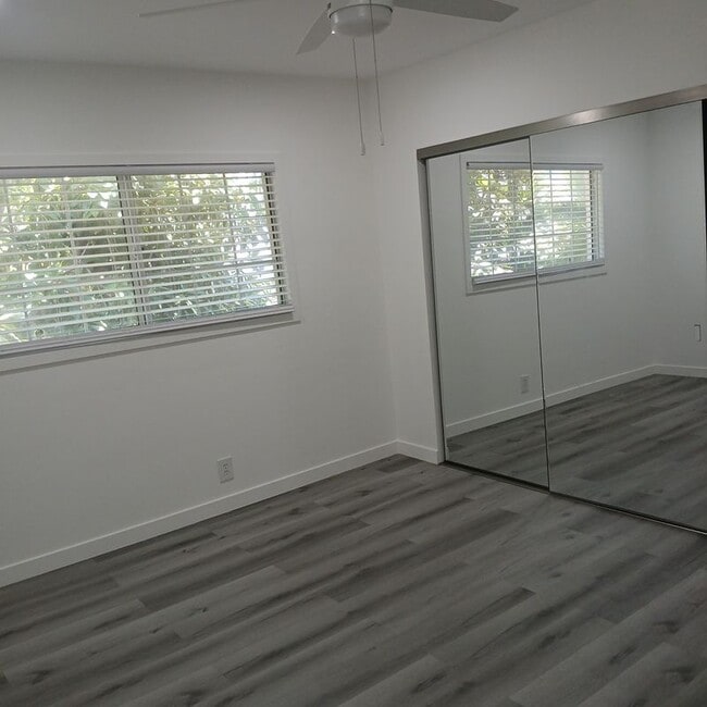 property at 2404 S Carolina St