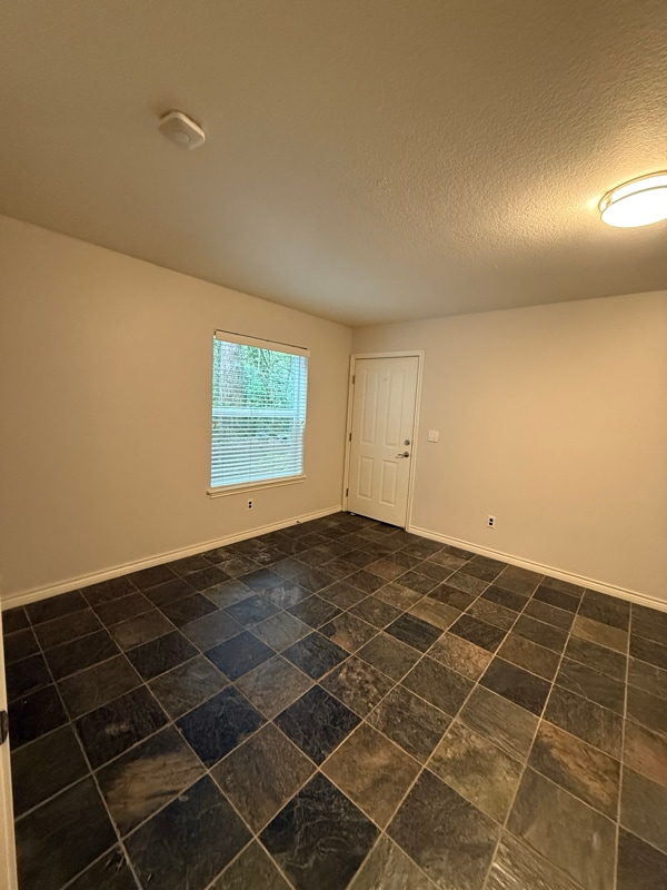 8438 SW Oleson Rd in Portland, OR - Building Photo - Building Photo